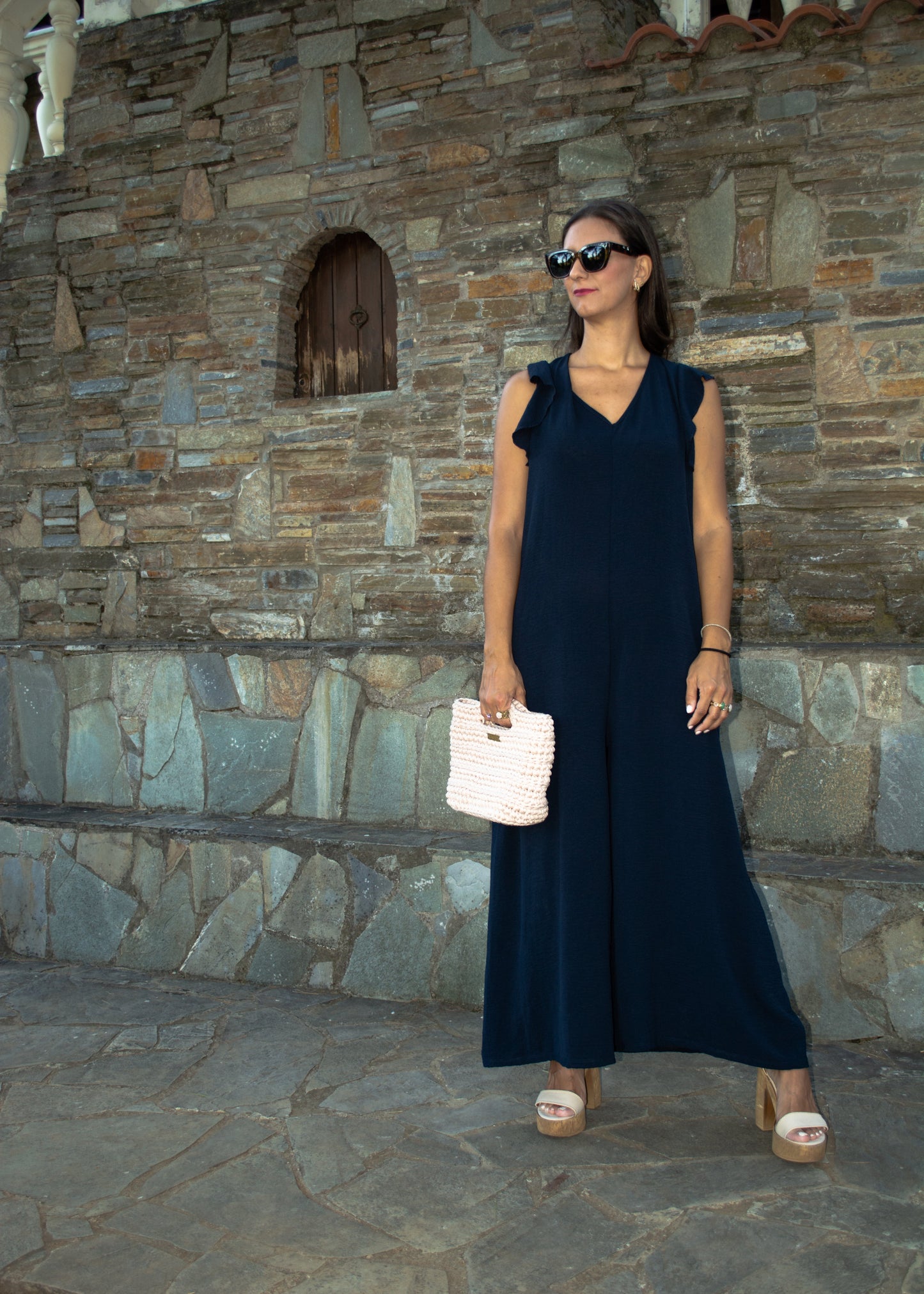 Minimal Chic Ολόσωμη Φόρμα με Λεπτομέρειες