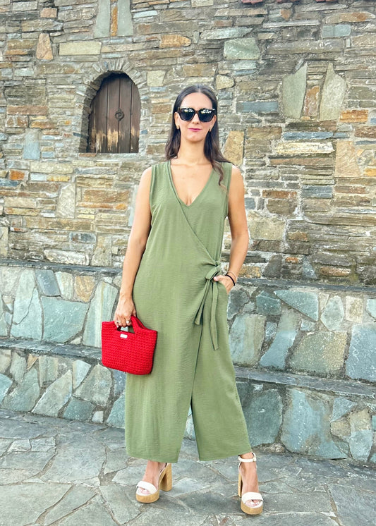 Women's one-size jumpsuit in earthy tones, featuring a relaxed fit and lightweight fabric for effortless elegance.