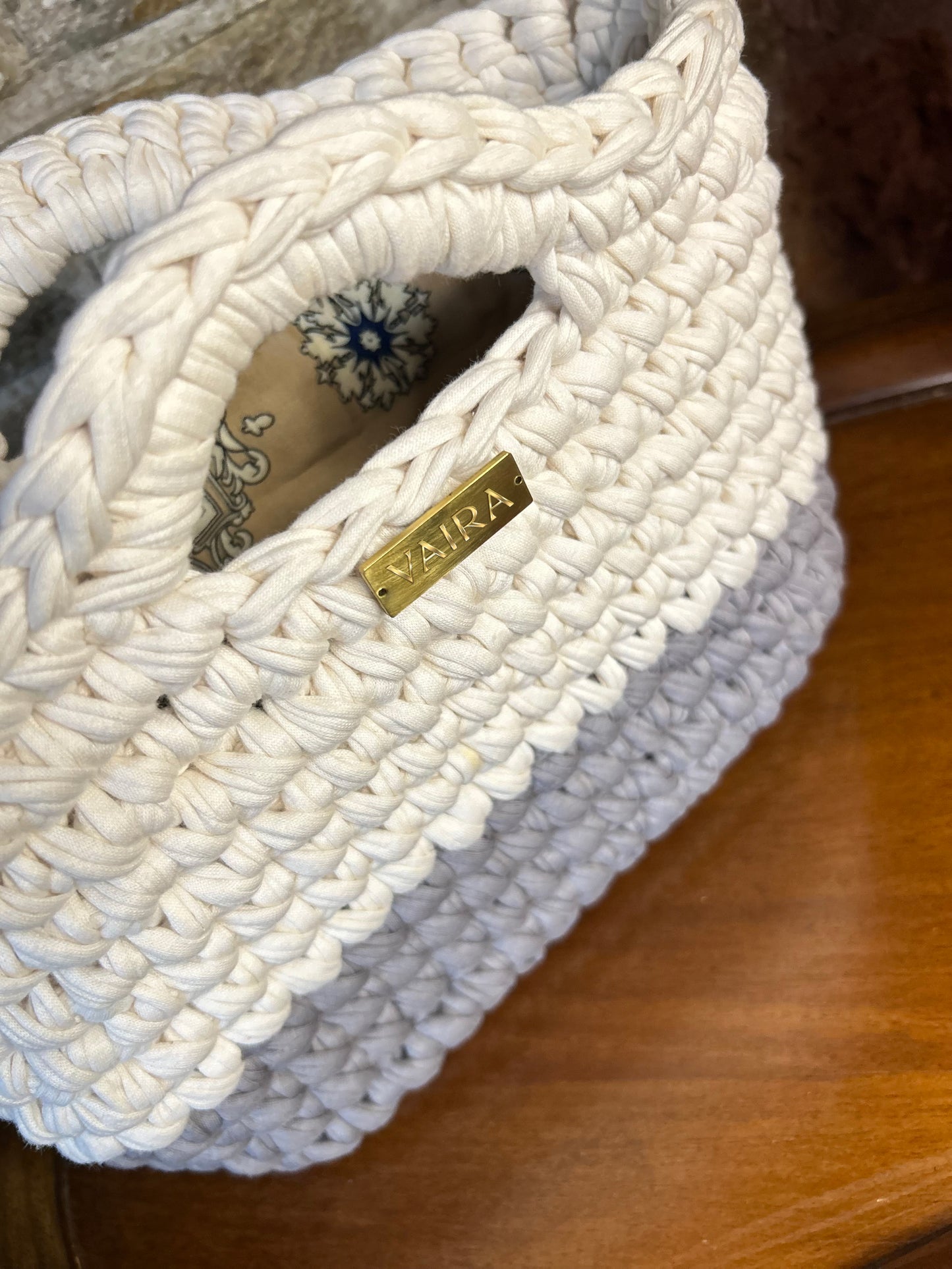 Handcrafted crochet handbag in vibrant hues, blending romance and modern femininity. One-of-a-kind piece — perfect for everyday denim looks with a touch of handmade charm. Optional chain turns it into a chic shoulder bag.