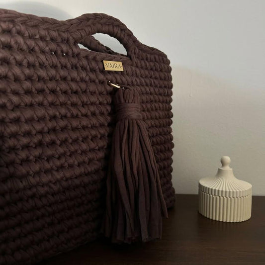 Handcrafted crochet handbag in vibrant hues, blending romance and modern femininity. One-of-a-kind piece — perfect for everyday denim looks with a touch of handmade charm. Optional chain turns it into a chic shoulder bag.