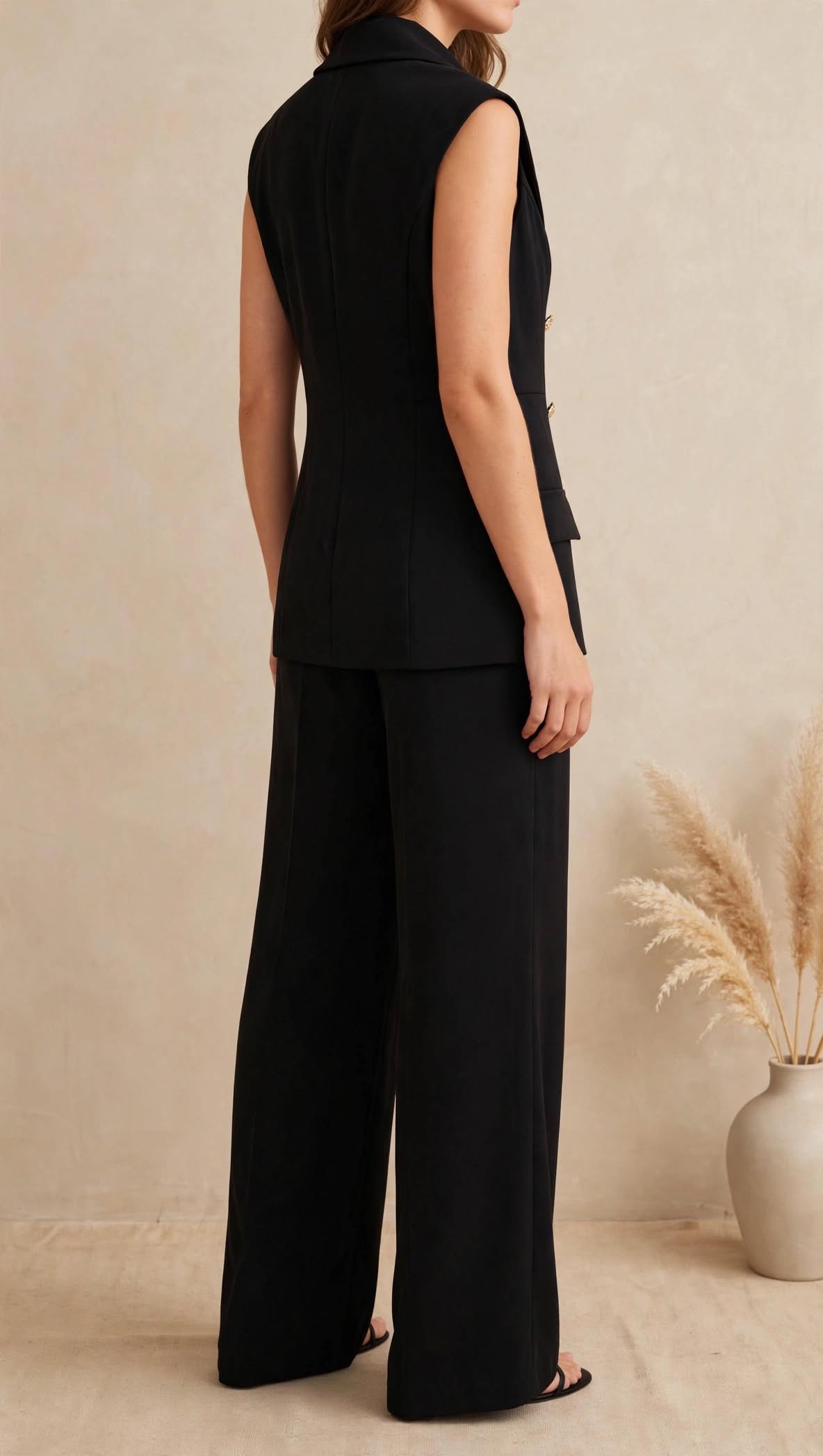 Γυναικείο Σετ "Iliana" με Αμάνικο Σακάκι και Wide-Leg Παντελόνι | Vaira