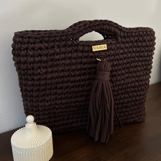 Handcrafted crochet handbag in vibrant hues, blending romance and modern femininity. One-of-a-kind piece — perfect for everyday denim looks with a touch of handmade charm. Optional chain turns it into a chic shoulder bag.